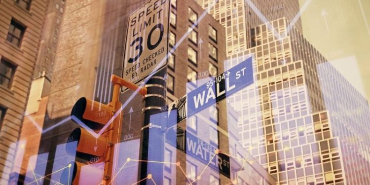 Crypto Market Update: Wall Street Pulls Back US$5 Billion as Bitcoin Premium Shrinks